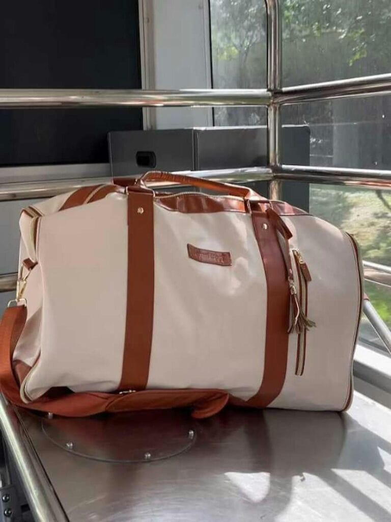 Image #1 de Feriel afif