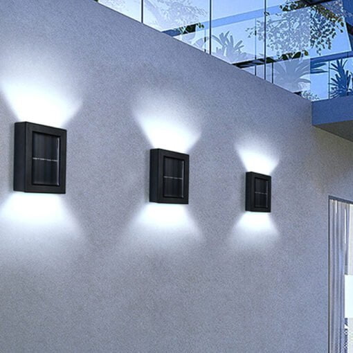 Applique murale LED solaire intelligente et imperméable pour éclairage d’extérieur en haut et en bas