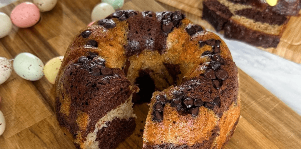 Pain aux bananes marbré au chocolat