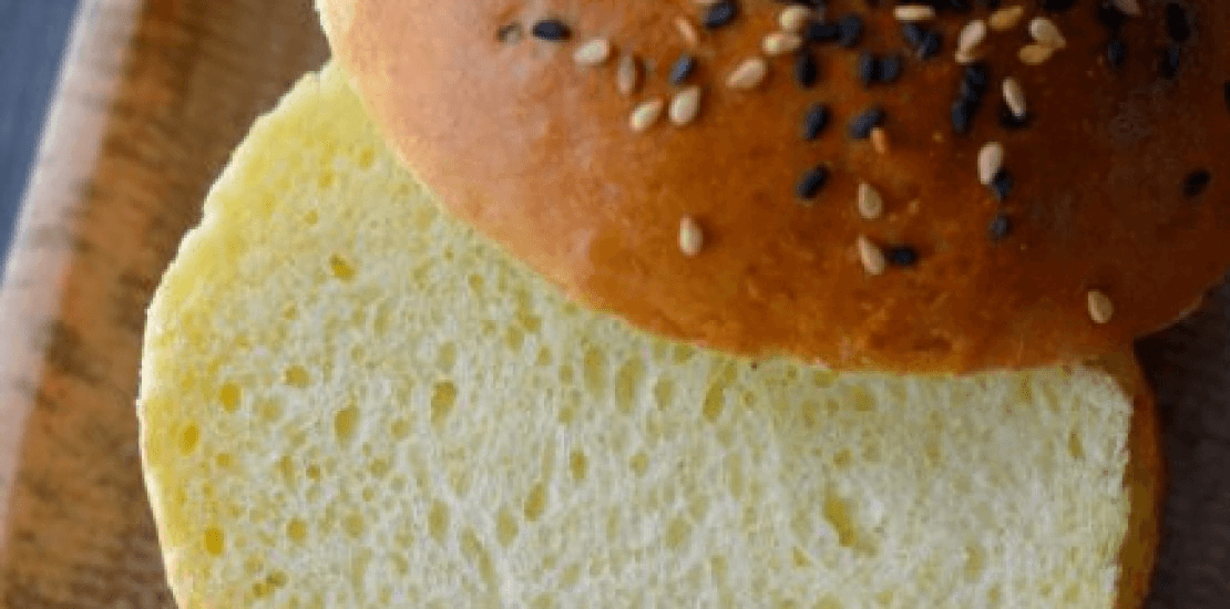 Potato burger buns ou pains briochés à la pomme de terre.
