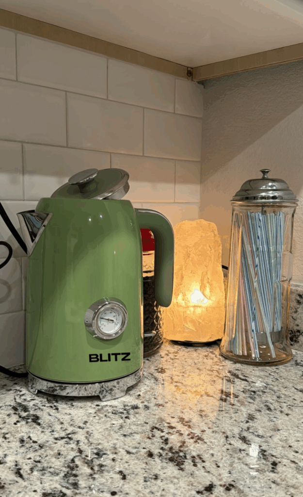 Image #1 de Amina Bouzid